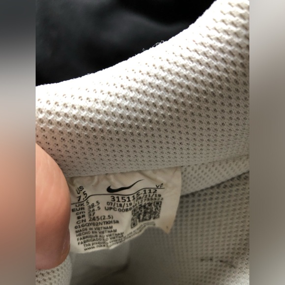 Nike Airforce 1 - Picture 6 of 6